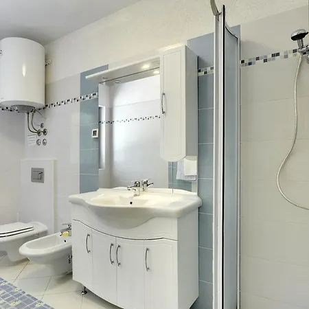 Bella Holiday home Lupoglav (Istria)