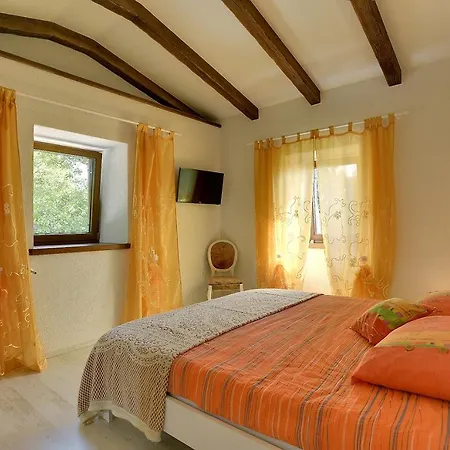 Bella * Lupoglav (Istria)