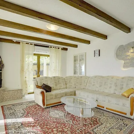 Bella Holiday home *