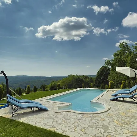 Bella Holiday home