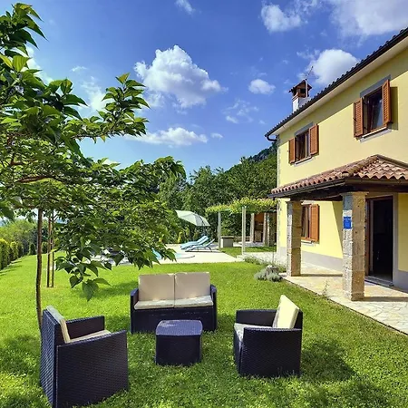 Bella Holiday home Lupoglav (Istria)