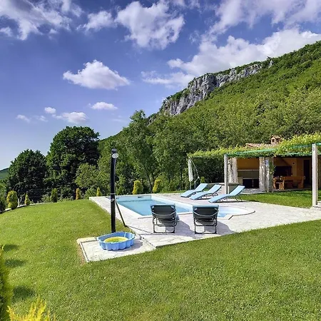 Holiday home Bella *